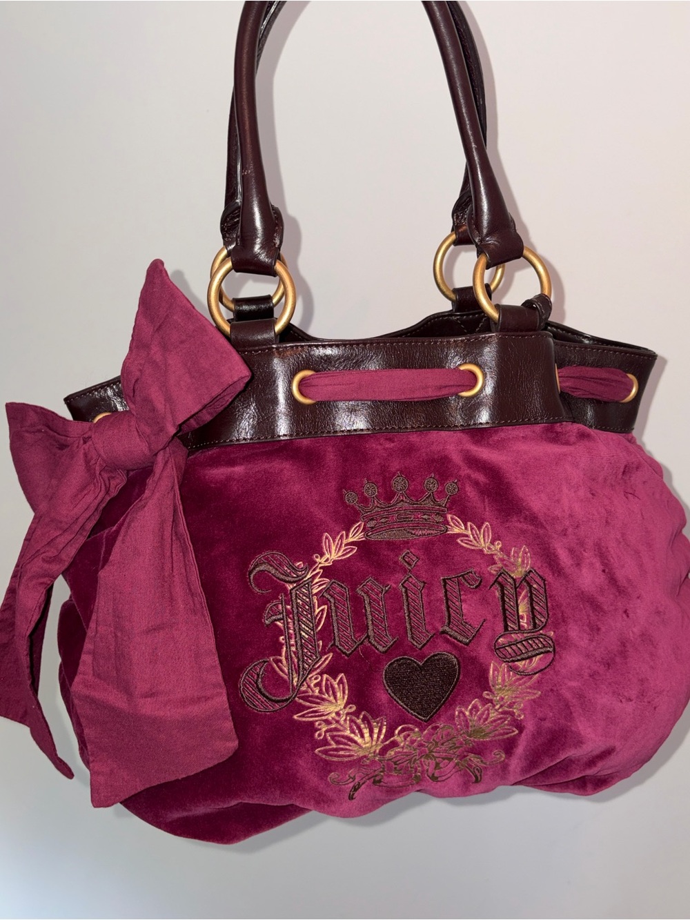 Juicy Couture Daydreamer Y2K Vintage Plum Burgundy Velvet Shoulder Tote w Bow✨